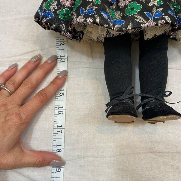 Vintage 1980 Miss Elsa of Royal A Royal‎ Doll Porcelain Doll Appr 17.5” High - Picture 10 of 11